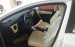 Cần bán xe Toyota Corolla altis 1.8 CVT sản xuất 2019, màu trắng