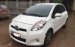 Cần bán lại xe Toyota Yaris RS năm 2013, màu trắng, nhập khẩu, bản RS Sport hơn bản thường