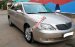 Cần bán Toyota Camry 3.0 sản xuất 2002, màu vàng giá cạnh tranh