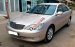 Cần bán Toyota Camry 3.0 sản xuất 2002, màu vàng giá cạnh tranh