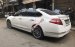 Bán ô tô Nissan Teana 2.0 năm 2010, màu trắng, nhập khẩu