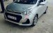Cần bán lại xe Hyundai Grand i10 1.0 MT Base đời 2017, màu bạc còn mới