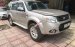 Bán Ford Everest Everest 4x2 AT năm sản xuất 2013, màu ghi vàng, 116000km, giá 653tr