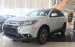 Bán Mitsubishi Outlander lắp ráp CKD với 100% linh kiện từ Nhật Bản, tiết kiệm nhiên liệu, xe có sẵn giao ngay