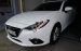 Cần bán gấp Mazda 3 2015, màu trắng, 545tr