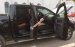 Cần bán lại xe Ford Ranger XLS 4x2 AT sản xuất năm 2017, màu đen, máy êm ổn định