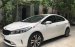 Bán xe Kia Cerato MT sản xuất 2017, màu trắng