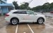 Cần bán gấp Toyota Venza 2.7 sản xuất 2010, màu trắng, xe nhập 