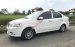 Cần bán lại xe Daewoo Gentra đời 2011, màu trắng còn mới, giá 135tr