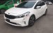 Bán Kia Cerato 1.6AT 2017, màu trắng, 570tr