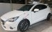 Cần bán Mazda 2 đời 2017, màu trắng, số tự động 