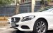 Mercedes C200 sản xuất 2018 màu trắng, nội thất kem đăng ký lần đầu cuối 2018, hộp số 9 cấp