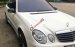 Cần bán xe Mercedes E500 AMG năm sản xuất 2004, màu trắng, xe nhập, 300tr