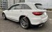 Cần bán lại chiếc xe Mercedes Benz GLC 300 4Matic, sản xuất 2018, màu trắng