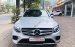Bán ưu đãi với chiếc Mercedes Benz GLC 300, sản xuất 2017, màu bạc, giao nhanh