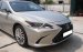 Bán xe hạng sang giá thấp với chiếc Lexus ES 250 đời 2020, màu xám, xe nhập