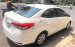 Cần bán gấp Toyota Vios E 2018, màu trắng xe gia đình giá cạnh tranh