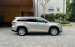 Cần bán gấp Toyota Highlander LE 2015, màu kem (be), nhập khẩu nguyên chiếc