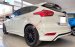 Cần bán Ford Focus Sport sản xuất năm 2016, màu trắng xe gia đình