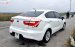 Cần bán Kia Rio AT năm sản xuất 2015, màu trắng xe gia đình