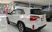 Cần bán gấp Kia Sorento 2.4 GAT đời 2015, màu trắng xe gia đình