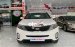 Cần bán gấp Kia Sorento 2.4 GAT đời 2015, màu trắng xe gia đình