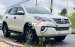 Cần bán Toyota Fortuner MT sản xuất năm 2017, màu trắng, nhập khẩu xe gia đình