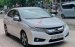 Cần bán gấp Honda City 1.5 AT 2016, màu trắng 