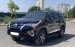 Bán Toyota Fortuner 2.7 V 4X2 AT sản xuất 2016, màu đen, xe nhập, 825tr