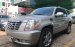 Cần bán lại xe Cadillac Escalade năm sản xuất 2007, màu bạc, xe nhập