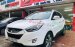 Cần bán gấp Hyundai Tucson 2.0 AT đời 2014, màu trắng, nhập khẩu