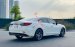 Cần bán lại xe Mazda 6 2.0L Premium đời 2017, màu trắng, 695tr