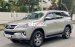Cần bán xe Toyota Fortuner 2.7V năm 2017, màu xám, xe nhập