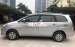 Bán Toyota Innova 2.0V 2011, màu bạc xe gia đình, 390 triệu