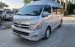 Cần bán gấp Toyota Hiace MT đời 2013, màu bạc, nhập khẩu nguyên chiếc giá cạnh tranh