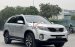 Bán Kia Sorento 2.4 GATH đời 2016, màu bạc còn mới, 595tr