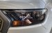 Cần bán gấp Ford Ranger AT năm sản xuất 2017, màu trắng, xe nhập còn mới