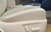 Cần bán Toyota Camry 2.0 sản xuất 2018, màu trắng