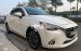 Cần bán Mazda 2 1.5AT năm 2016, màu trắng, 395 triệu
