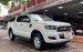 Cần bán lại xe Ford Ranger XLS 2.2L 4x2 MT sản xuất năm 2017, màu trắng, xe nhập