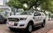 Cần bán lại xe Ford Ranger XLS 2.2L 4x2 MT sản xuất năm 2017, màu trắng, xe nhập