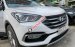 Xe Hyundai Santa Fe 2.2L 4WD năm 2017, màu trắng, 820tr