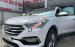 Xe Hyundai Santa Fe 2.2L 4WD năm 2017, màu trắng, 820tr