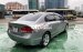 Cần bán gấp Honda Civic 2.0AT sản xuất năm 2010, màu bạc xe gia đình