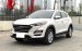 Cần bán xe Hyundai Tucson AT sản xuất năm 2021, màu trắng  