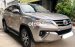 Bán xe Toyota Fortuner 2.7V 4x2 AT sản xuất năm 2017, màu bạc, 800tr