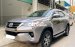 Bán xe Toyota Fortuner 2.7V 4x2 AT sản xuất năm 2017, màu bạc, 800tr