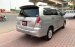 Xe Toyota Innova 2.0G sản xuất năm 2011, màu bạc, giá chỉ 340 triệu