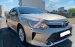Cần bán gấp Toyota Camry 2.0E năm sản xuất 2016, giá tốt