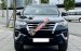 Bán Toyota Fortuner 2.7V năm 2017, màu đen, nhập khẩu còn mới